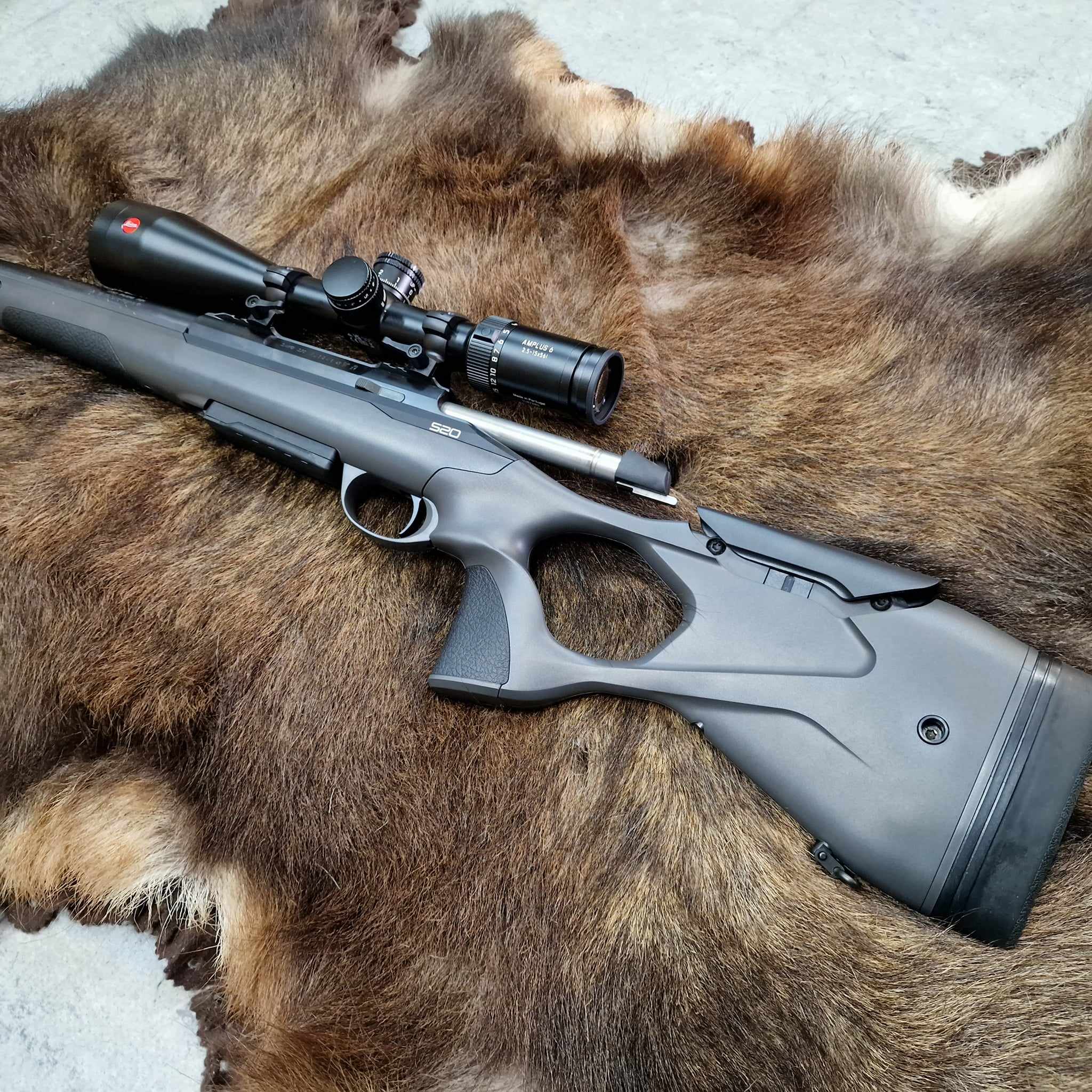 Sako S20 Hunting calibru .300WM +2Stage Trigger+ Luneta leica AMPLUS 2.5-15x56