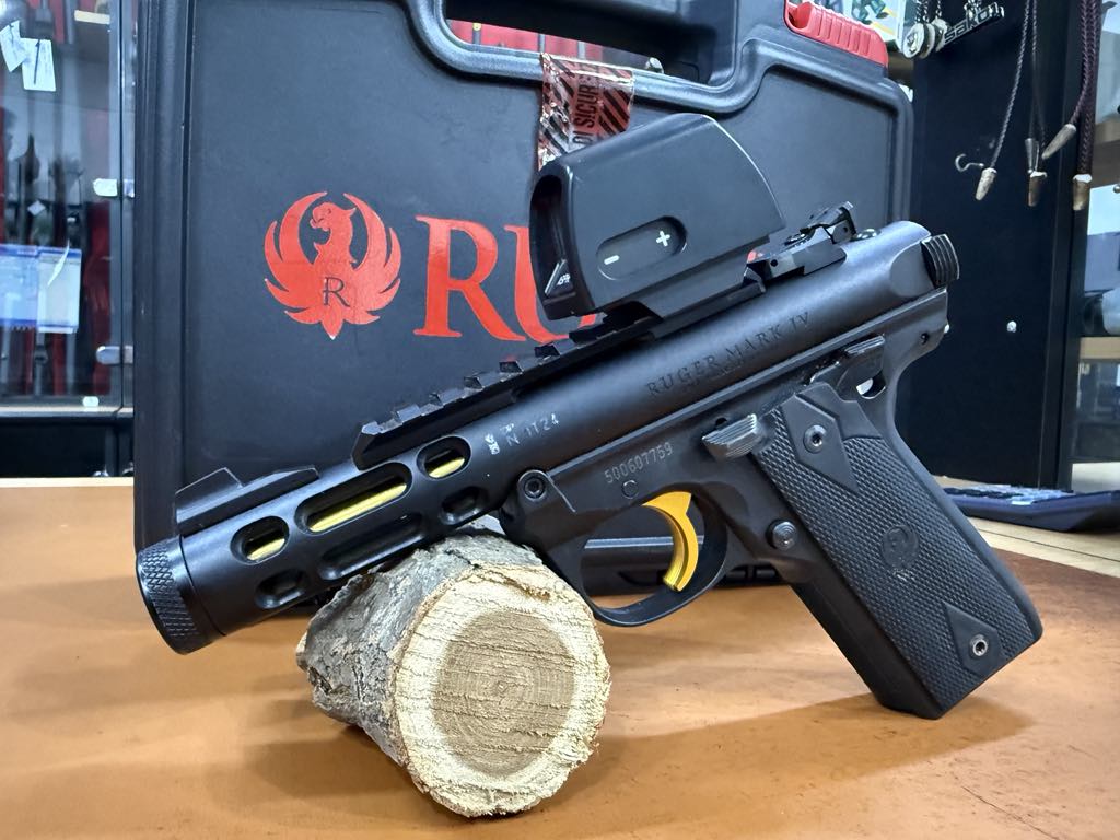 Pistol Ruger MKIV  22-45Lite calibru.22LR+Red Dot Leica