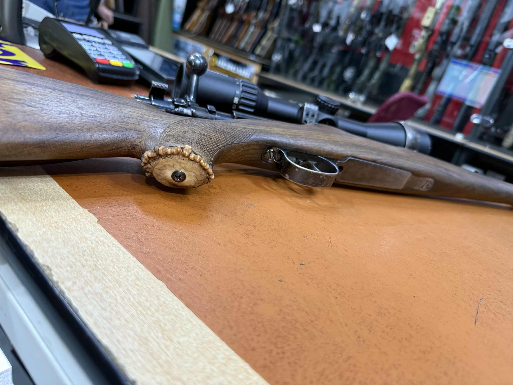 Carabina Mauser'98 calibru 7x64+ Luneta Vector Continental 2-12x50- Second Hand